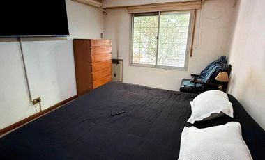 Venta Casa 1 dormitorio con jardín y galería Funes Santa Fe