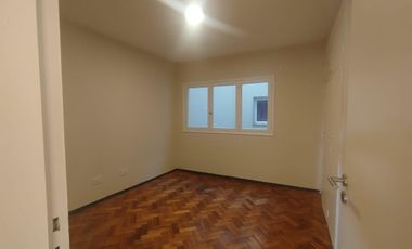 Departamento en Venta - Calle Rivadavia - Segunda Seccion