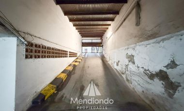 Cochera en Subsuelo en pleno Centro. Córdoba y Falucho.