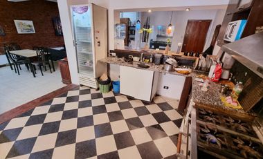 Amplio PH con quincho, parrilla y hermoso jardín - Barracas