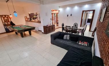 Amplio PH con quincho, parrilla y hermoso jardín - Barracas