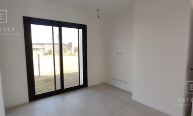 Casa en venta a la laguna barrio Santa Ana Villanueva