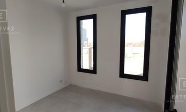 Casa en venta a la laguna barrio Santa Ana Villanueva