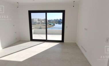 Casa en venta a la laguna barrio Santa Ana Villanueva