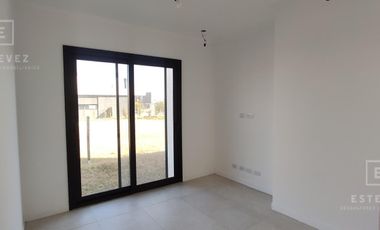 Casa en venta a la laguna barrio Santa Ana Villanueva