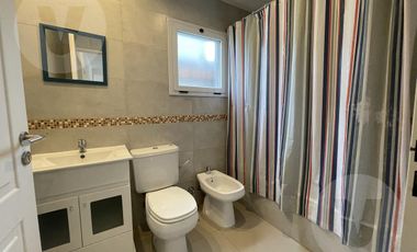 Casa en venta con renta - Barrio Santa Ines, Canning