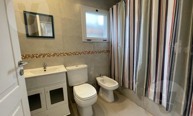 Casa en venta con renta - Barrio Santa Ines, Canning