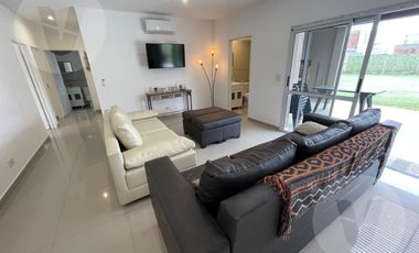 Casa en venta con renta - Barrio Santa Ines, Canning