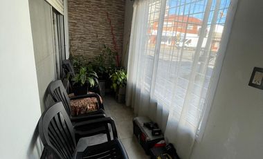 Casa en venta de 3 ambientes con departamento y terraza