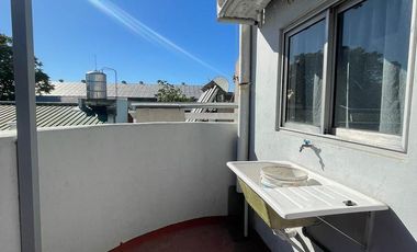 Casa en venta de 3 ambientes con departamento y terraza