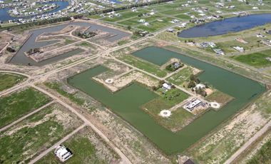 Casa 5 ambientes en obra en venta en Puerto Nizuc - Guillermo Hudson - Financiación