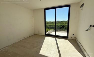 Casa 5 ambientes en obra en venta en Puerto Nizuc - Guillermo Hudson - Financiación