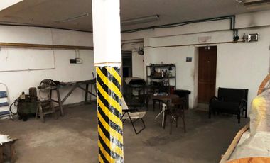 DEPOSITO / GALPON EN LANUS DE 533 M2 CON ZONIFICACION INDUSTRIAL