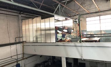 DEPOSITO / GALPON EN LANUS DE 533 M2 CON ZONIFICACION INDUSTRIAL