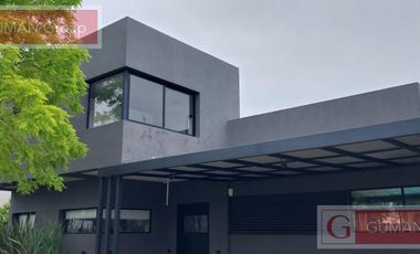 Moderna Casa en San Matias c/Pileta -OPORTUNIDAD