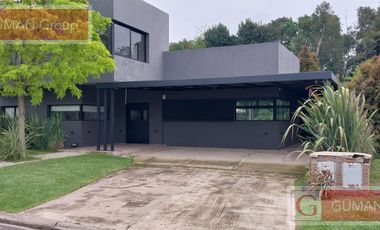 Moderna Casa en San Matias c/Pileta -OPORTUNIDAD