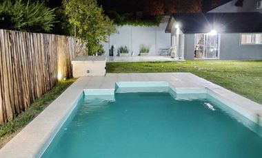 Casa - Ingeniero Maschwitz - Escobar - Amplio parque - Pileta-acepta permuta