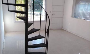 Casa - Ingeniero Maschwitz - Escobar - Amplio parque - Pileta-acepta permuta