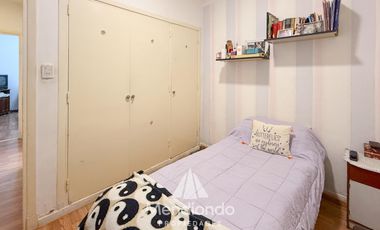 Depto 3 amb en PB con 2 patios. Baño completo. Lavadero y toilette. LUZ GAS AGUA todo Nuevo.