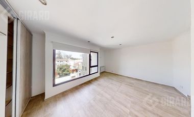 Triplex de 5 Ambientes a estrenar en Villa Primera, posesion inmediata