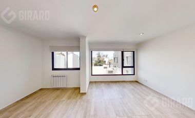 Triplex de 5 Ambientes a estrenar en Villa Primera, posesion inmediata