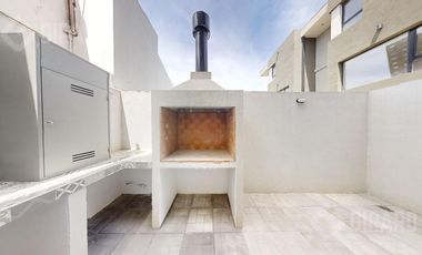 Triplex de 5 Ambientes a estrenar en Villa Primera, posesion inmediata