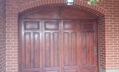 Venta Casa 3 dormitorios con jardín y pileta Pérez Santa Fe