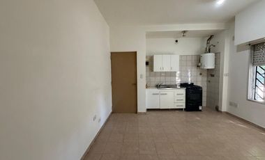 DEPARTAMENTO EN ALQUILER DE 2 AMBIENTES EN PLANTA BAJA