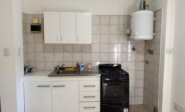 DEPARTAMENTO EN ALQUILER DE 2 AMBIENTES EN PLANTA BAJA