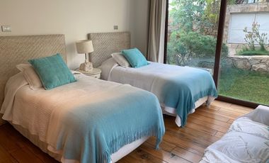 ARRIENDO POR DIA Casa caminando a las cujas en Cachagua