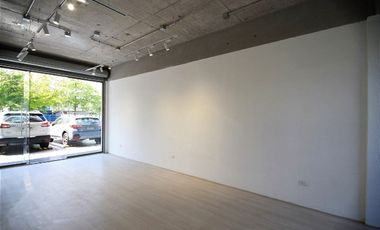 Local Comercial en Arriendo en Av. Vitacura // Gerónimo de Alderete // Las Hualtatas