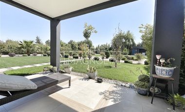 Casa en Venta en Condominio Algarrobal