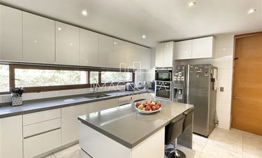 Casa en Venta en Condominio Algarrobal