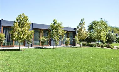 Casa en Venta en Condominio Algarrobal