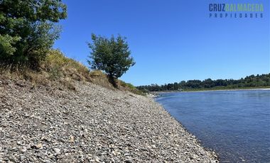 Parcela en Venta en Subdividido en 6 parcelas, orilla Río Calle Calle a 20 minutos de Valdivia
