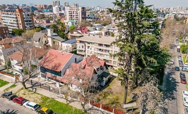Local Comercial en Arriendo en Román Díaz con Valenzuela Llanos