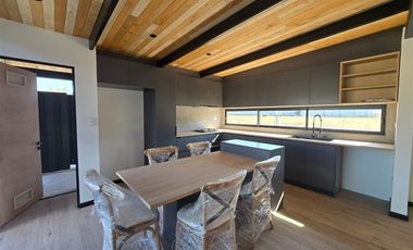 Casa en Venta en Ramon Subercaseaux con los Almendros