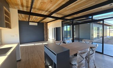 Casa en Venta en Ramon Subercaseaux con los Almendros