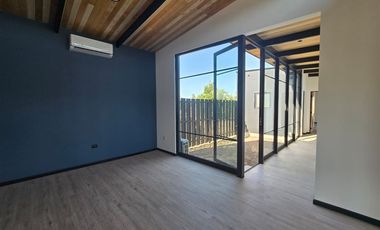 Casa en Venta en Ramon Subercaseaux con los Almendros