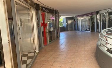 Local Comercial en Arriendo en Calle Valparaíso Galería Carrusel