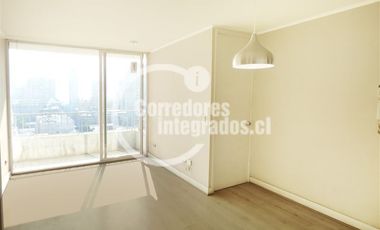 Departamento en Arriendo en Metro Universidad de Chile / Santiago Centro