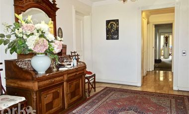 Departamento en Venta en Paul Claudel / Vitacura