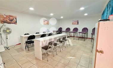 Local Comercial en Venta en Edificio 4 pisos múltiples espacios