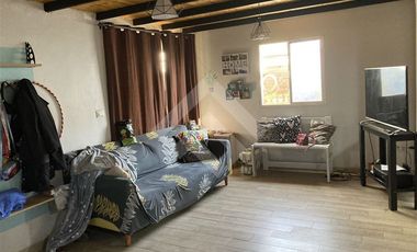 Casa en Venta en Metro Las Torres y Doctor Amador Neghme Rodríguez