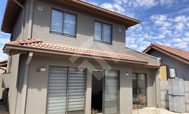 Casa en Venta en AVENIDA VICTOR TRONCOSO MUÑOZ