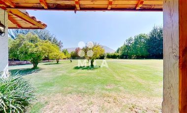 Casa en Venta en Parcela de agrado 3.7ha casa colonial