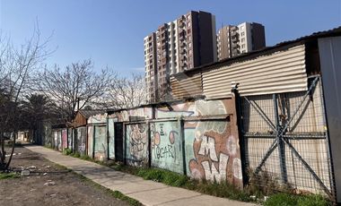 Terreno Construccion  en Venta en Américo Vespucio y Gran Avenida