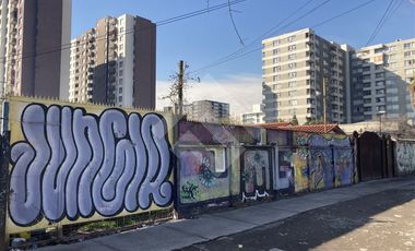 Terreno Construccion  en Venta en Américo Vespucio y Gran Avenida