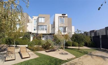 Casa en Venta en Sánchez Fontecilla/ Av. Quilín