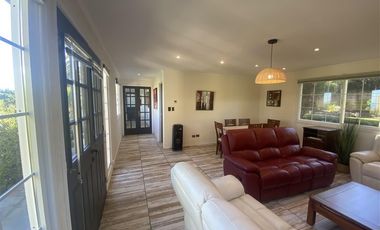 Casa en Arriendo en Condominio Cantagua